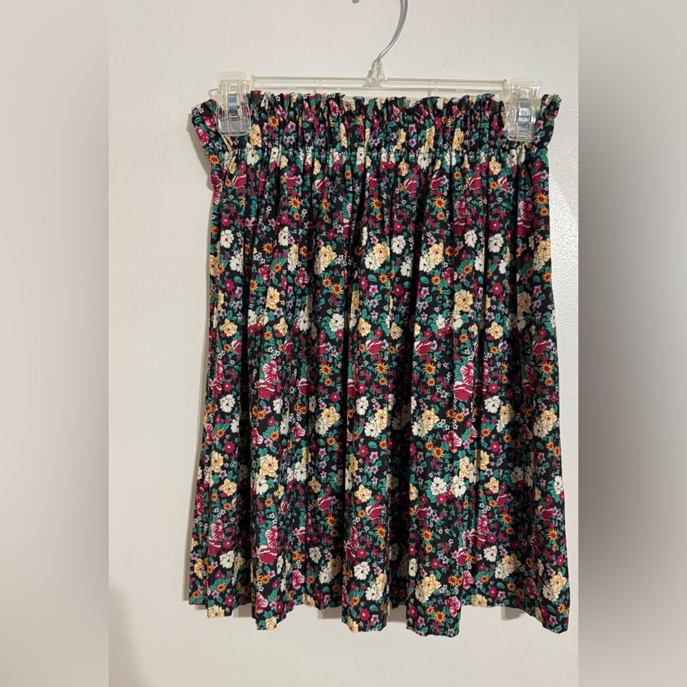 Floral Print Women's Skirt made in Italy - Size Small NWT